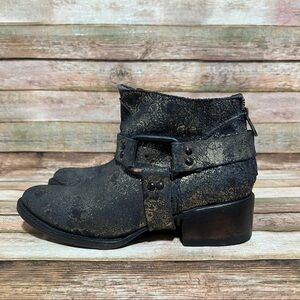 Freebird By Steven Phlow Ankle Boots